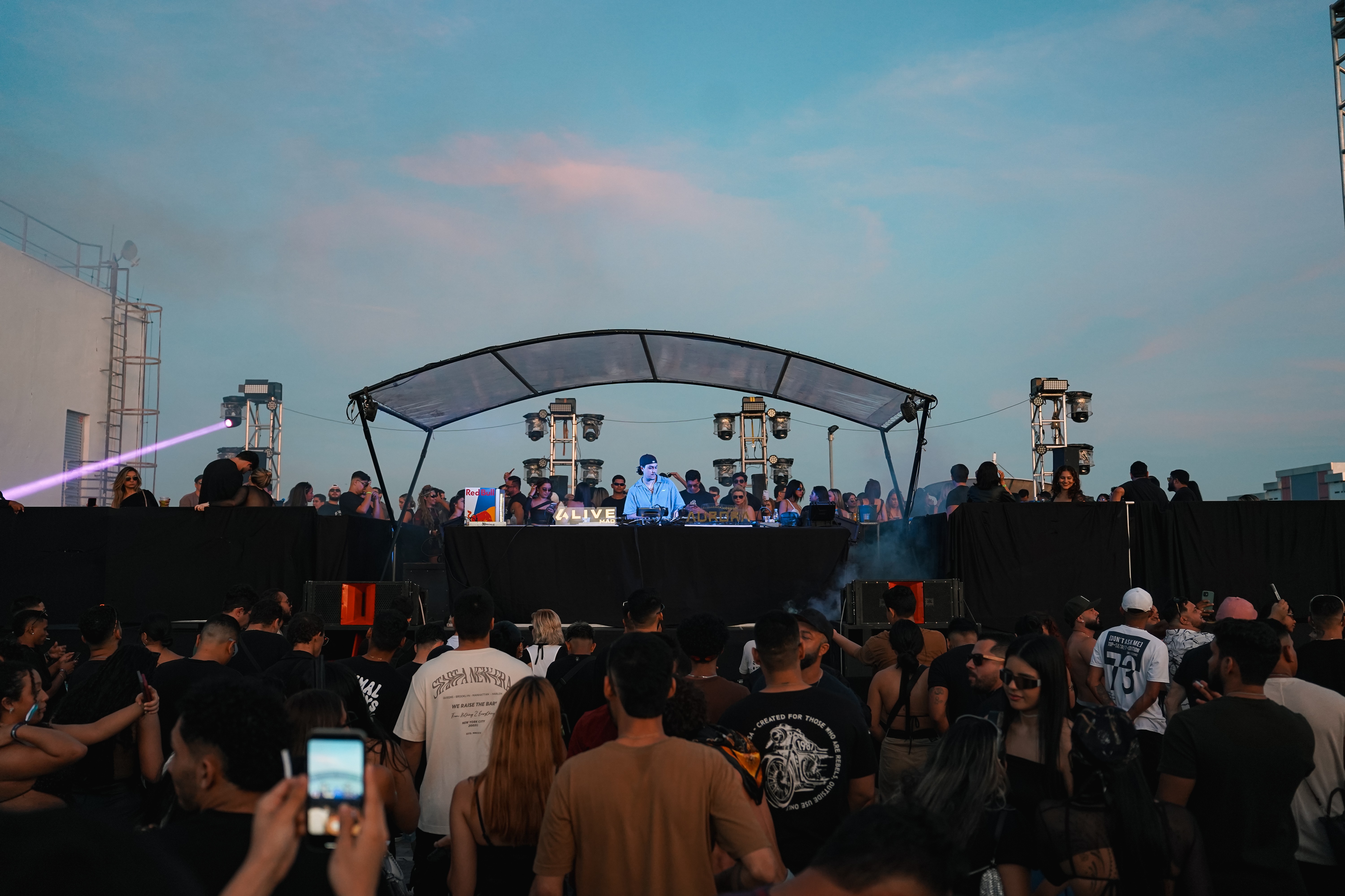 Festa nas alturas reúne mil pessoas e marca nova fase da cena eletrônica em Manaus