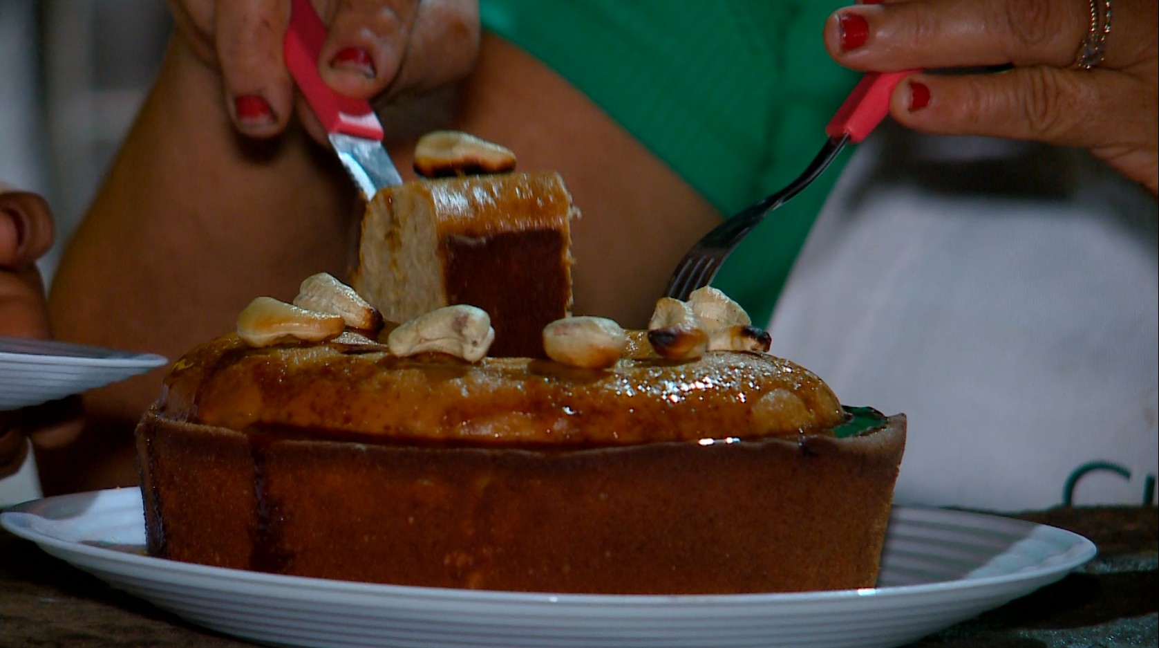 Receita simples e prática: saiba como fazer um delicioso bolo de cajuína