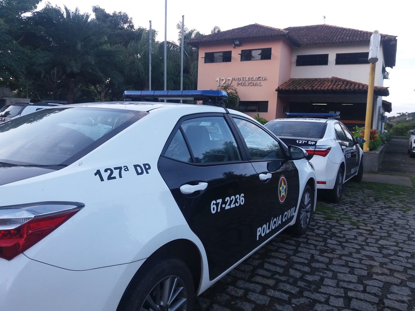 Polícia Civil investiga morte de advogada após incêndio em casa em Búzios, no RJ