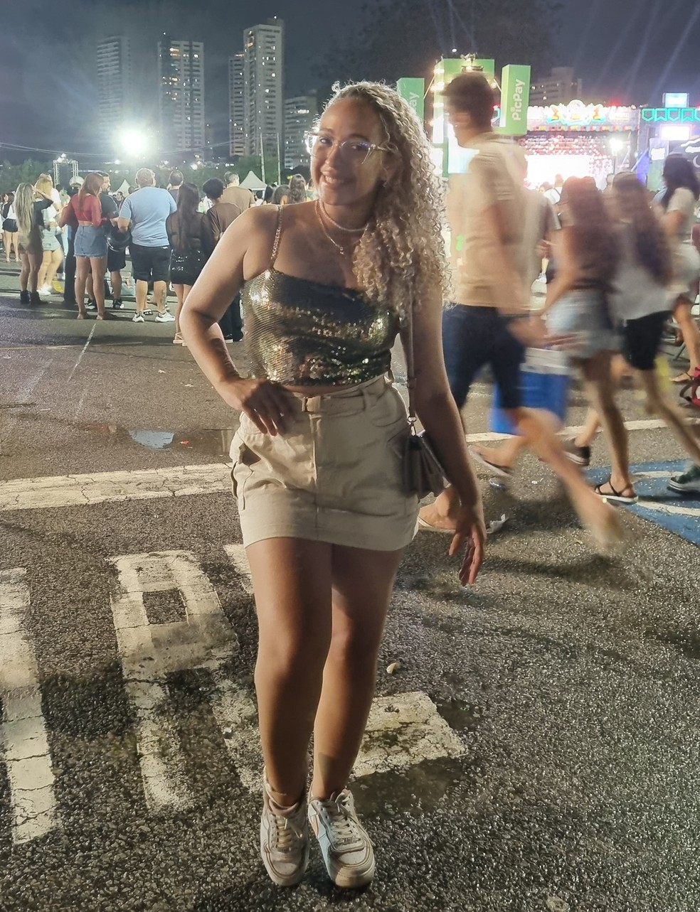 annalice Jovem descobre gravidez apenas cinco dias após parto prematuro