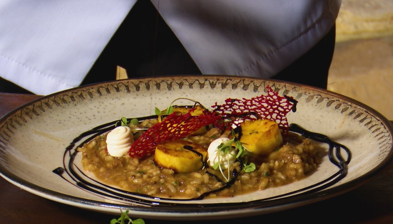 Risoto de costela: aprenda o passo a passo da receita no Chef JPB 