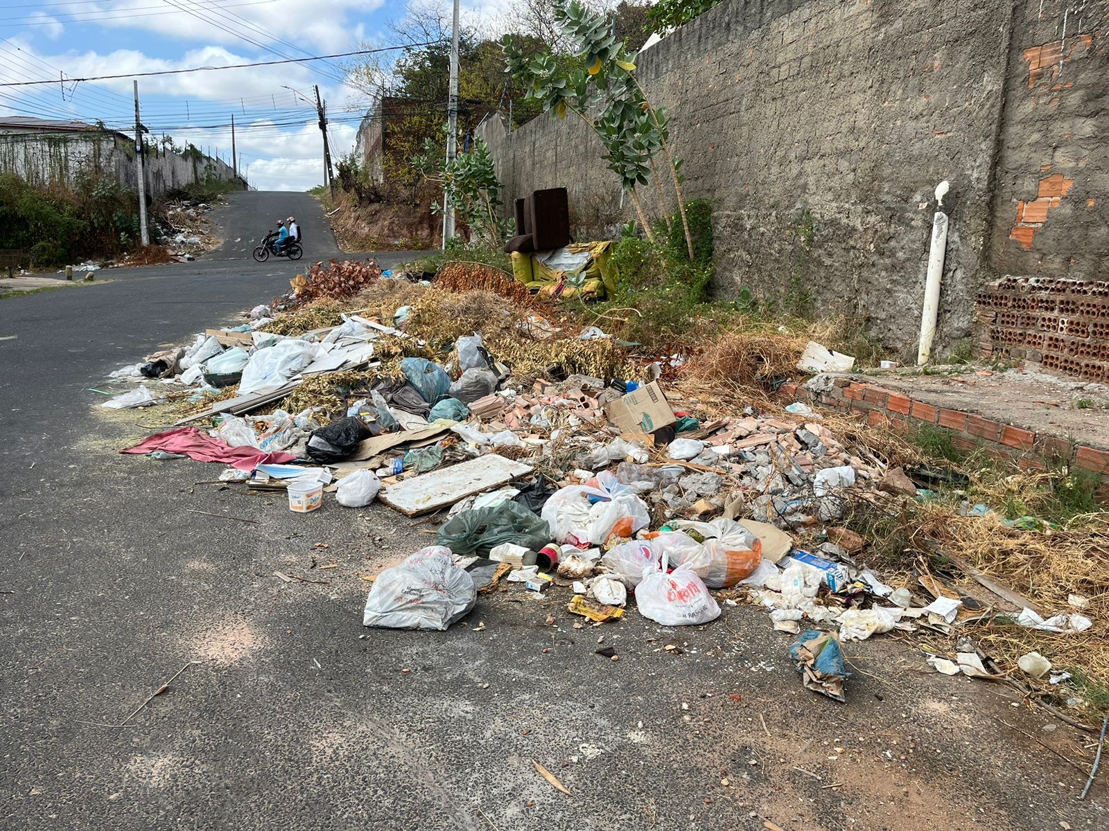 Empresa responsável pela limpeza de Teresina acusa dívida de R$ 50 mi por parte da prefeitura; gestão nega