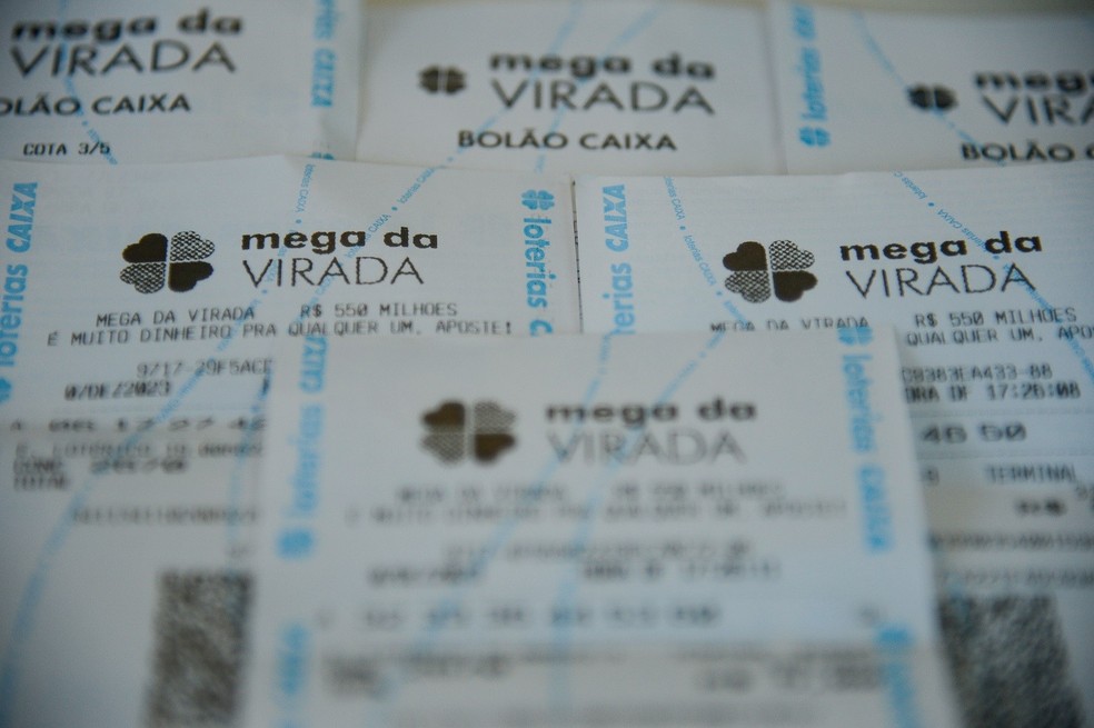 'A loteria é um imposto para quem não sabe matemática', brinca professor. — Foto: Tomaz Silva/Agência Brasil via BBC