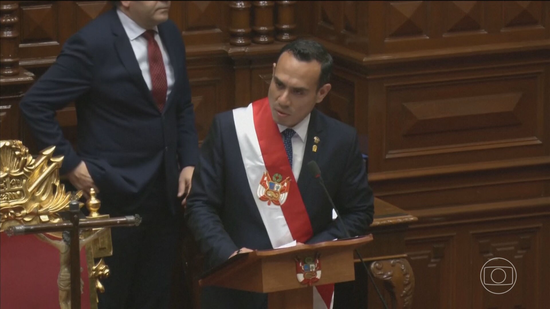 Peru tem o sétimo chefe de Estado em 10 anos após Congresso destituir a presidente Dina Boluarte