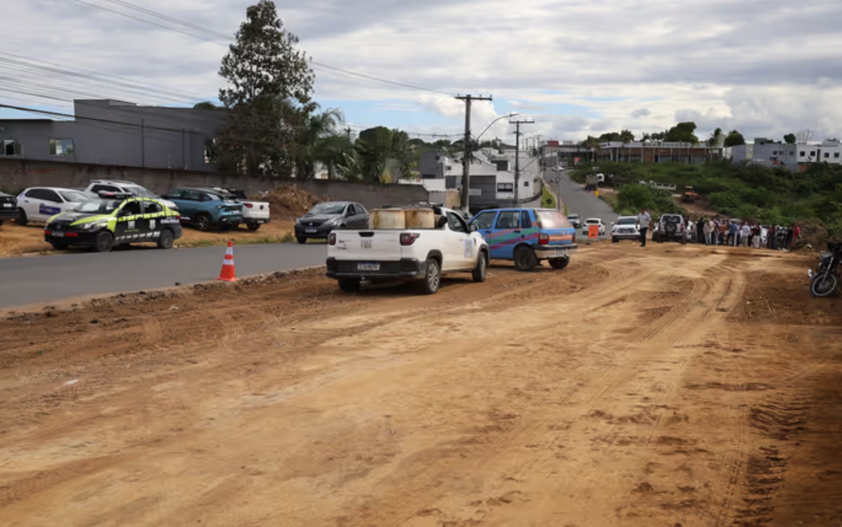 Avenida Artêmia Pires tem novo trecho interditado em Feira de Santana; veja desvio