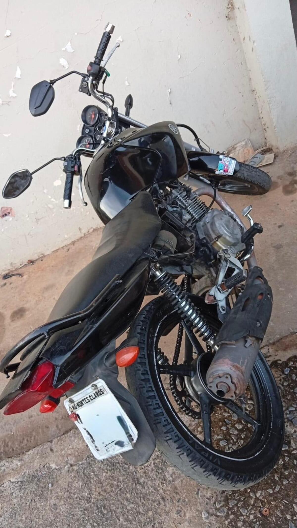 Procurando moto furtada, homens entram em casa, atiram e roubam veículo em Montes Claros