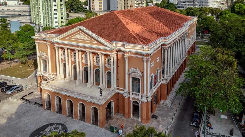 Saiba como visitar o Theatro da Paz, novo patrimônio mundial da Unesco em Belém
