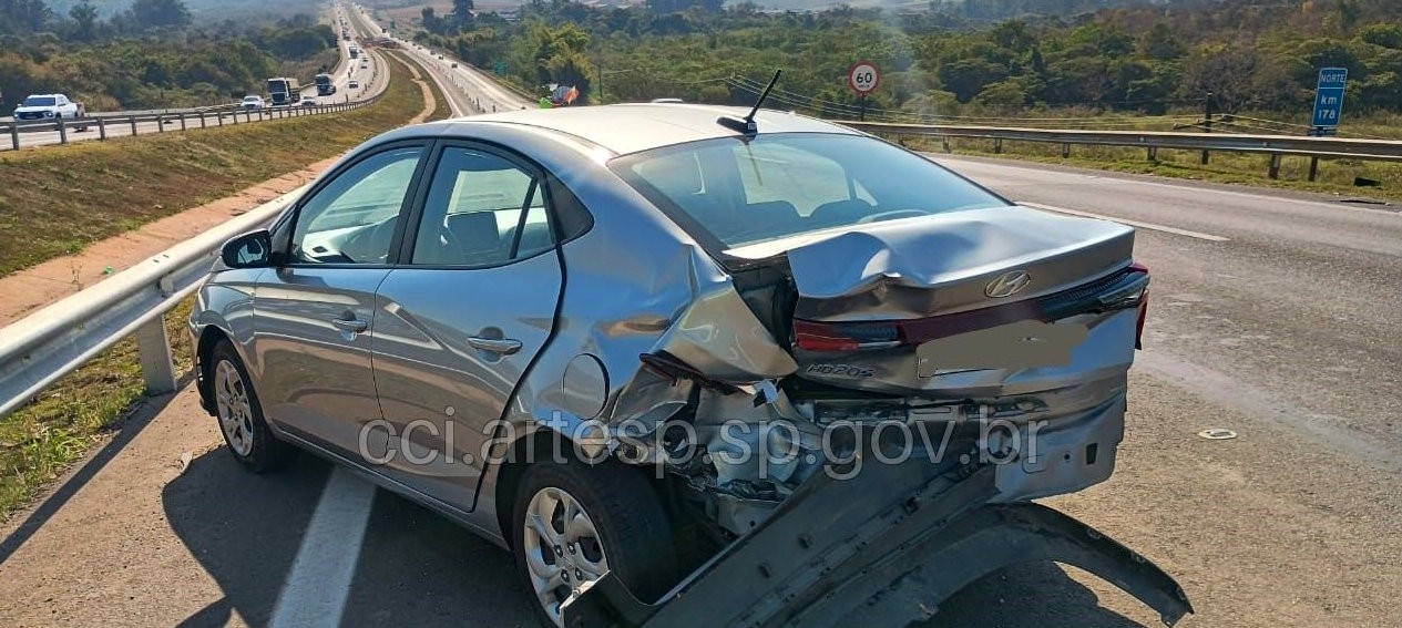 Acidente com morte interdita pista da Rodovia Washington Luís em Rio Claro