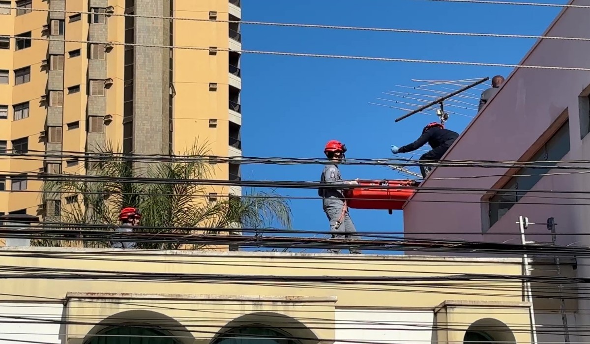 Homem é socorrido com queimaduras após sofrer choque elétrico em Limeira