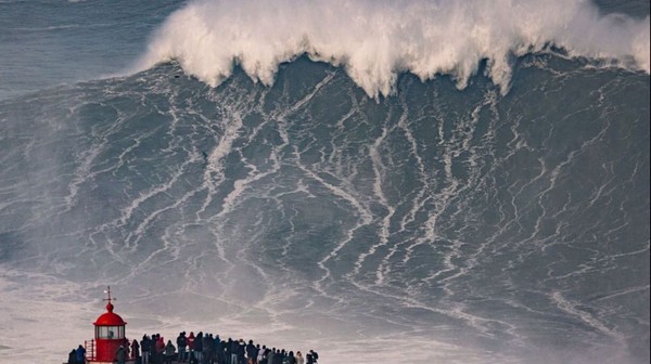 Brasileiro pode quebrar recorde de maior onda do mundo em Nazaré; entenda