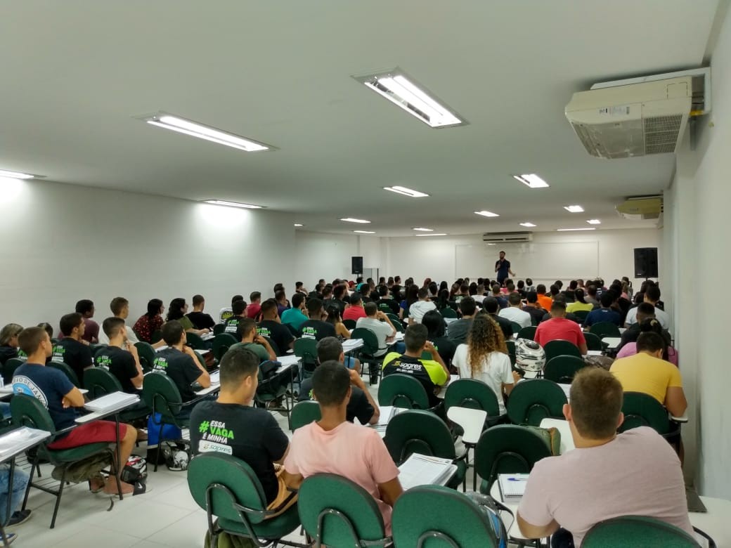 Aulão solidário oferece aulas, dicas e resolução de questões do Enem em Petrolina; inscrições abertas