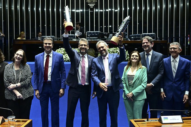 Amapá é destaque nacional em alfabetização infantil e recebe premiação do Senado