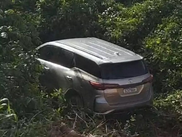 Médico é encontrado morto após carro cair em ribanceira na BR-010, em Ipixuna do Pará