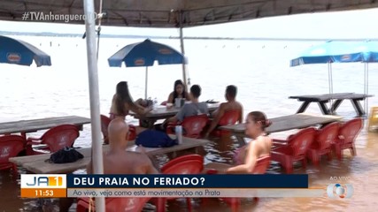 Moradores aproveitam feriado para curtir as praias de Palmas
