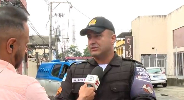 PM morre ao colidir com caminhão em abordagem a suspeito em moto roubada em Belford Roxo