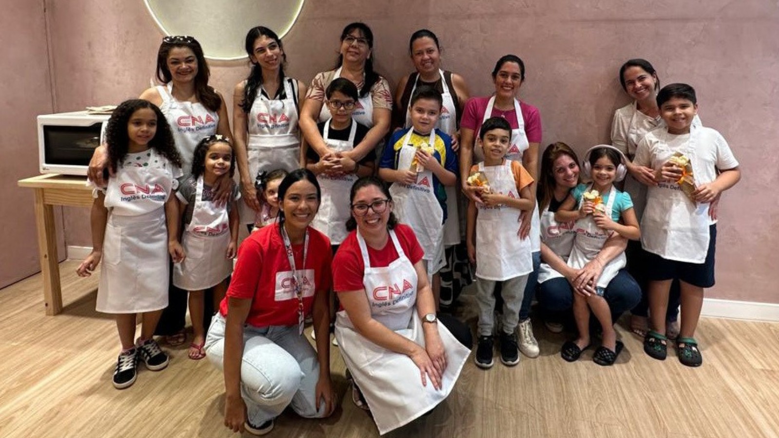Oficina de “buquê de biscoitos” celebra o Dia das Mães no Pátio Limeira Shopping