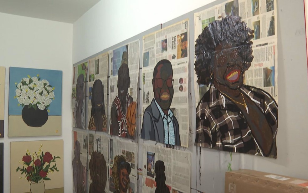 Baiano se destaca na Europa com pinturas feitas em jornais — Foto: Reprodução/TV Bahia