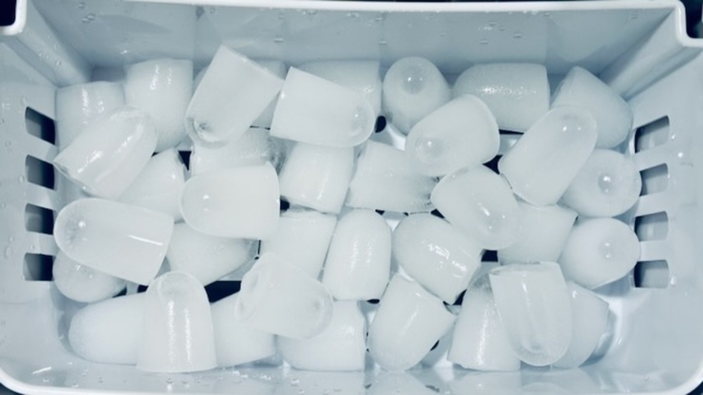 Gelo da Philco no formato grande — Foto: Henrique Martin/g1