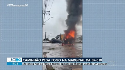 Caminhão pega fogo na BR-010, em Palmas