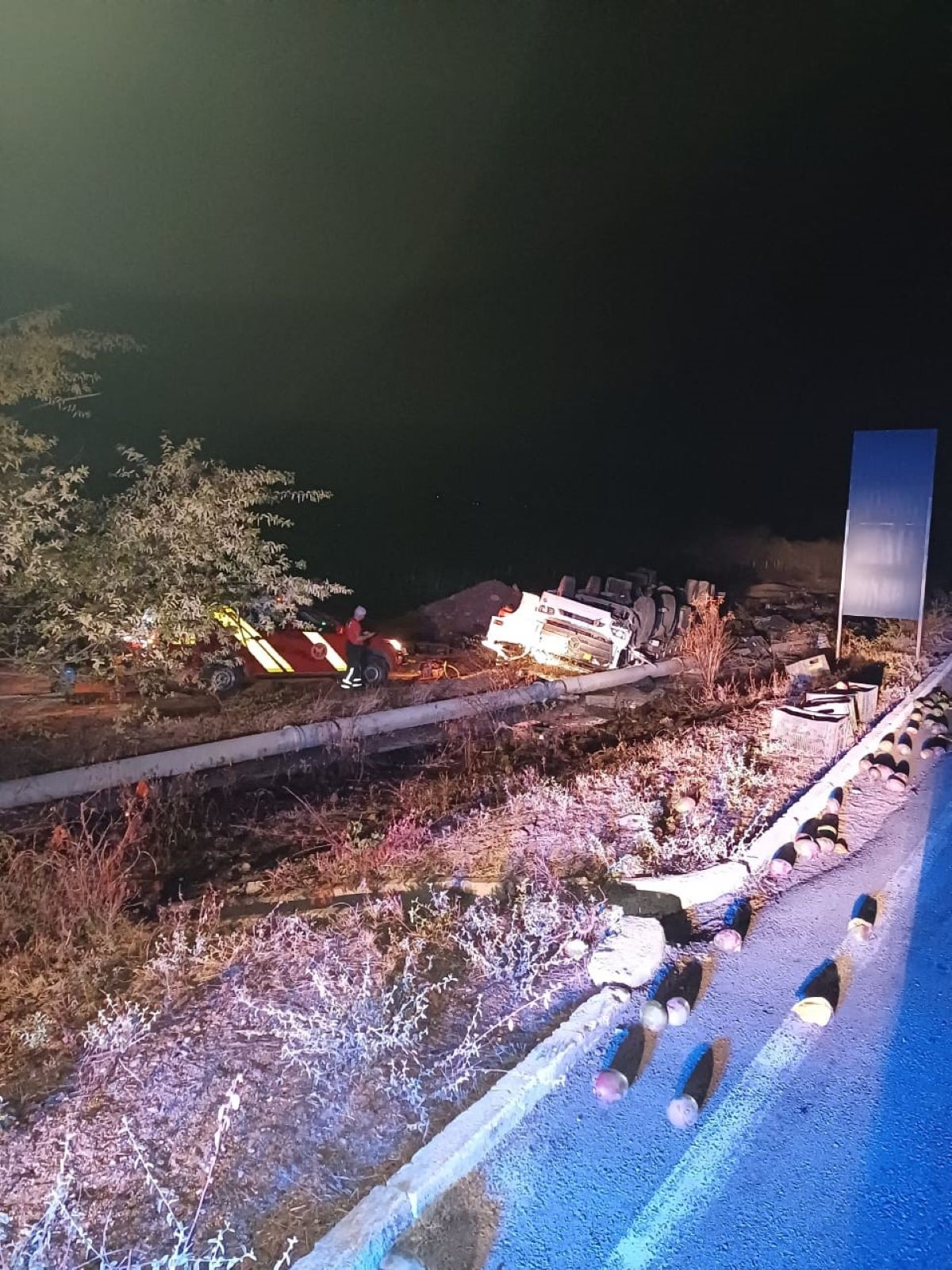 Casal morre após caminhão tombar na BR-226 no interior do RN