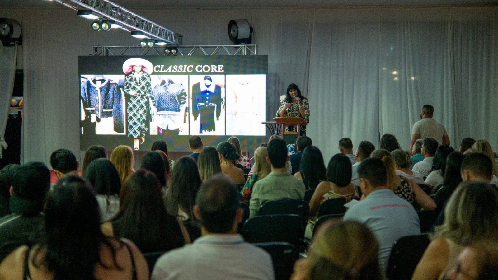 Consultora Cecília Seibel apresenta análise de tendências da moda outono/inverno 