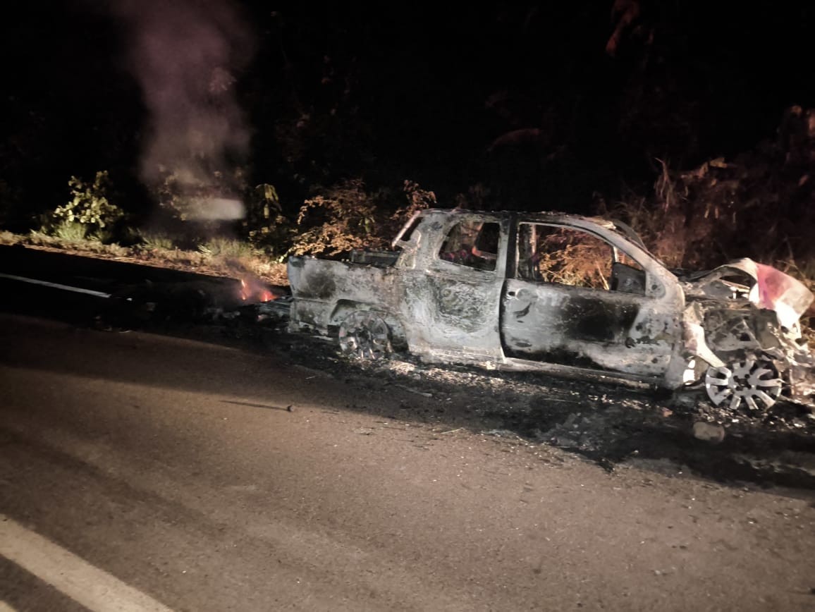 Colisão entre carro e caminhão resulta na apreensão de quase 85kg de drogas no Amazonas