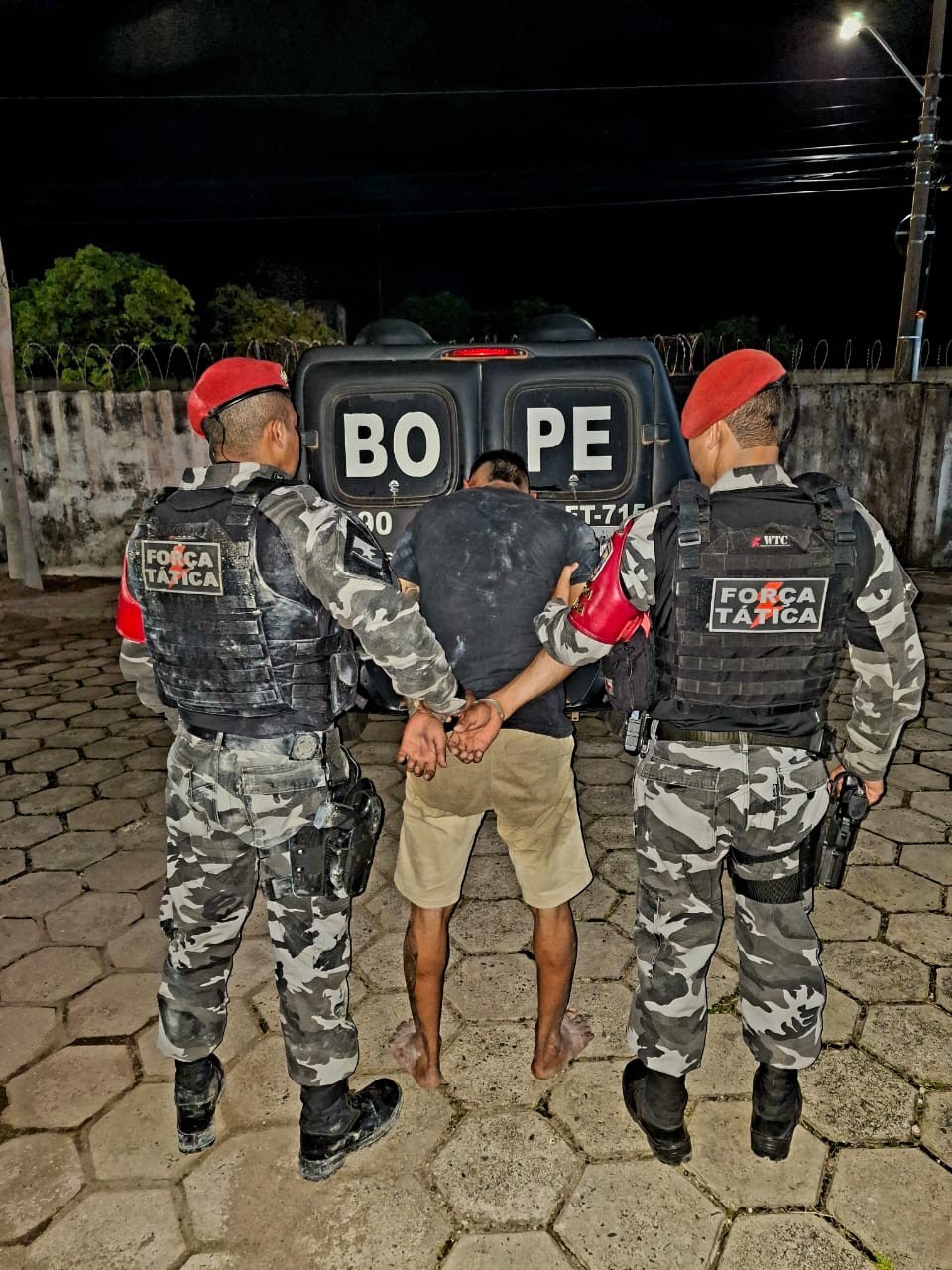 Foragido por furto morde PM para fugir de abordagem e acaba preso, em Boa Vista