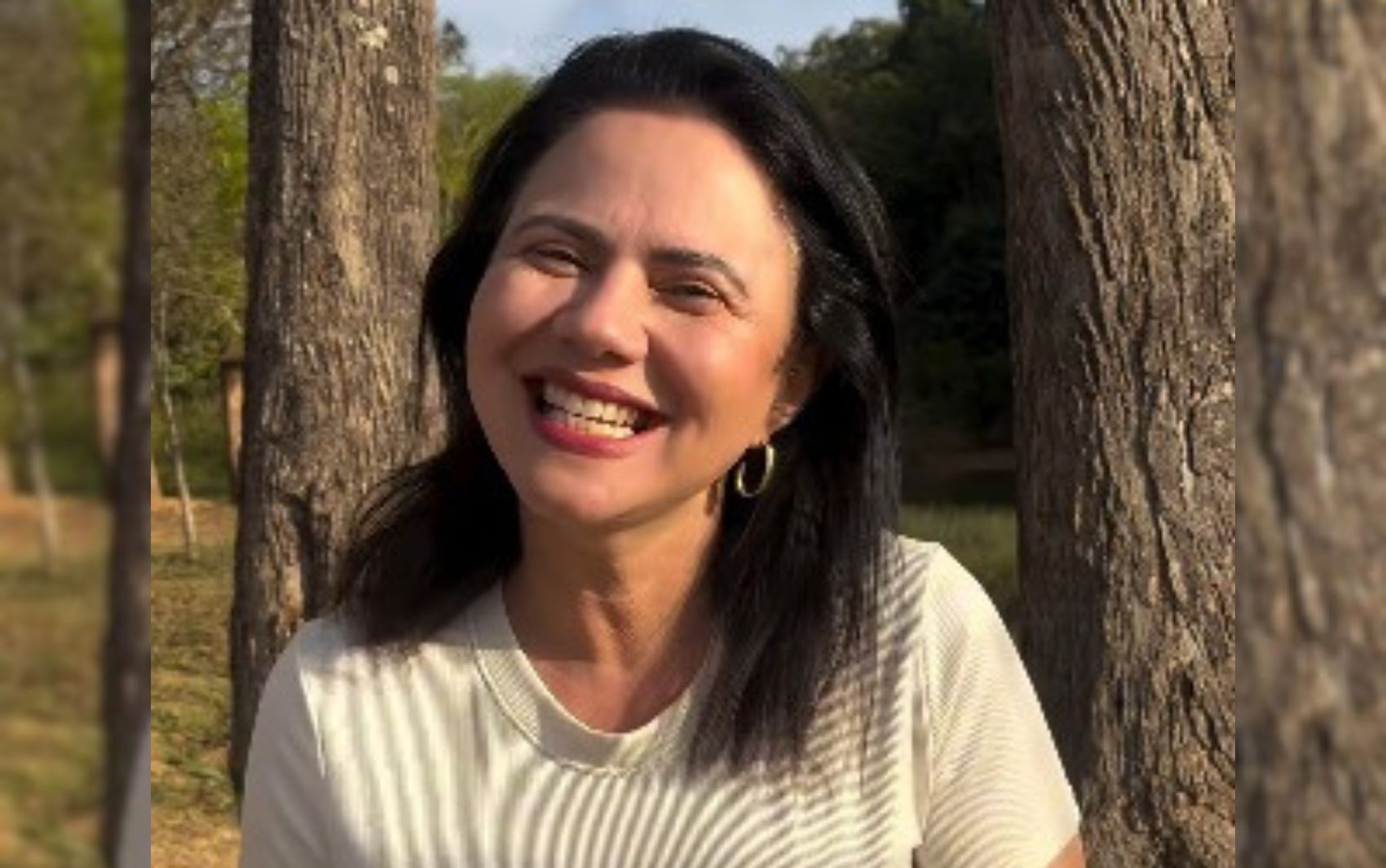 Candidata a deputada federal cai de trio elétrico que tombou em Goiás