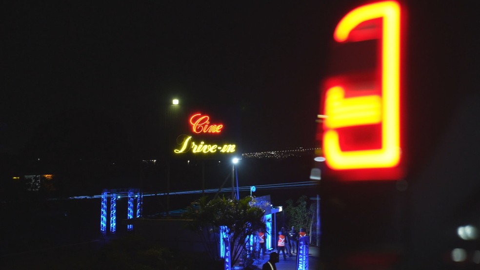 Entrada do Cine Drive-In em Brasília, no DF. — Foto: Divulgação/Arthur Fernandes e Paulo Flecha
