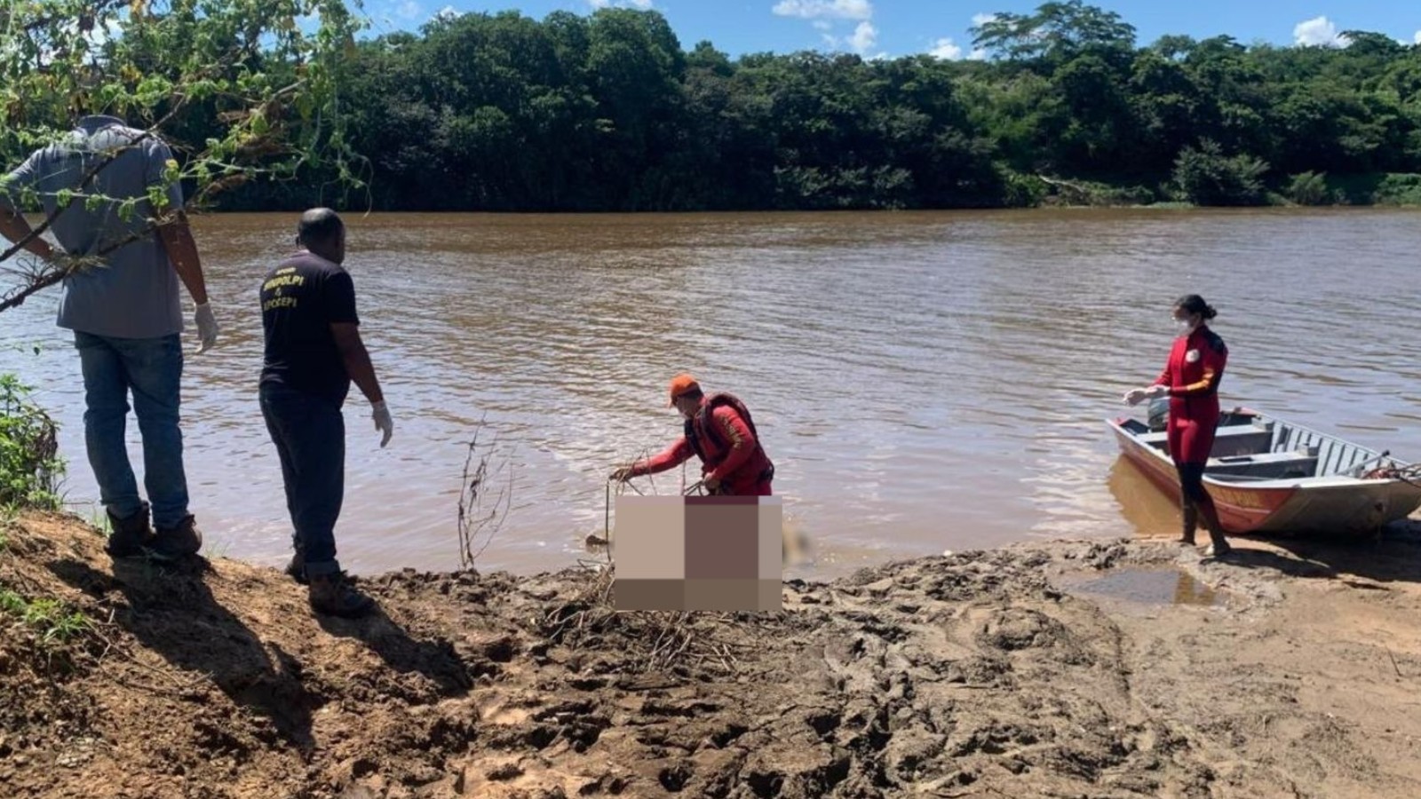 Corpo de homem é encontrado boiando no Rio Poti, em Teresina