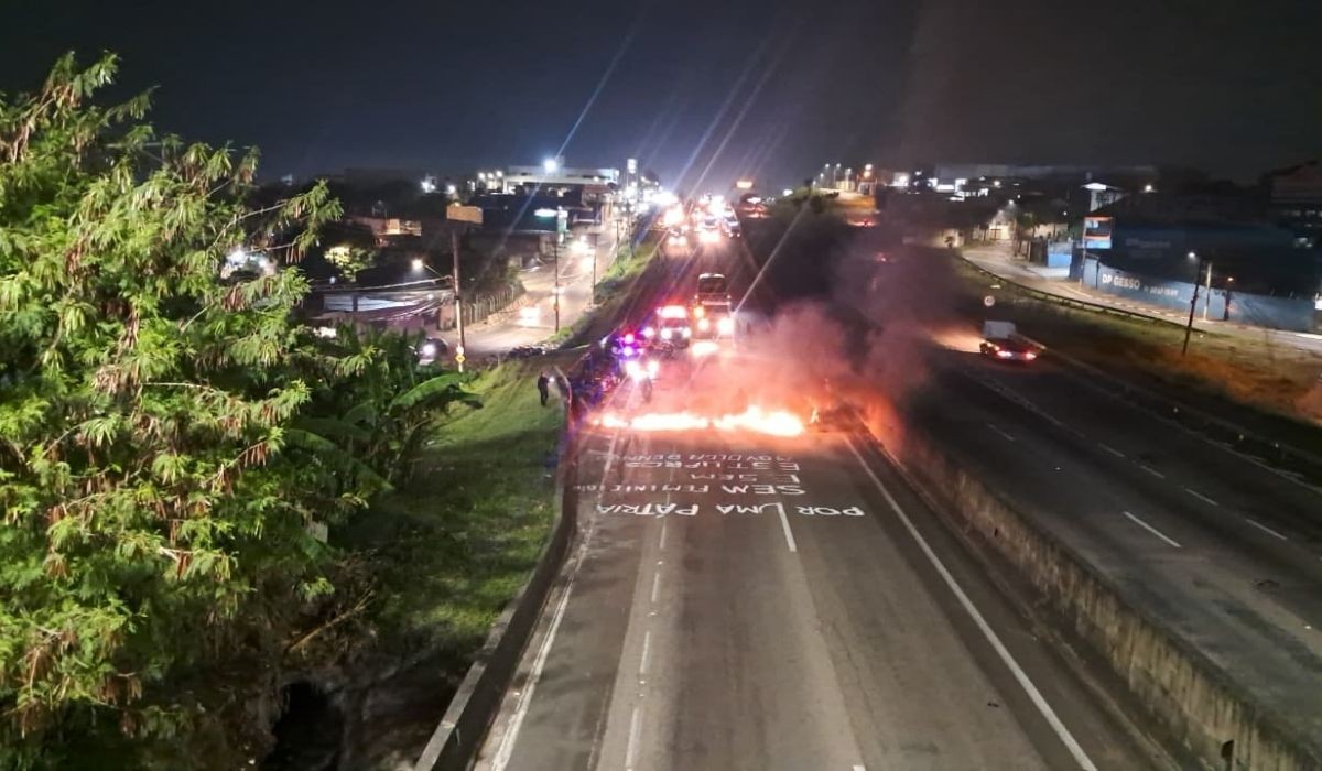 Manifestação interdita Rodovia Santos Dumont por 40 minutos em Campinas