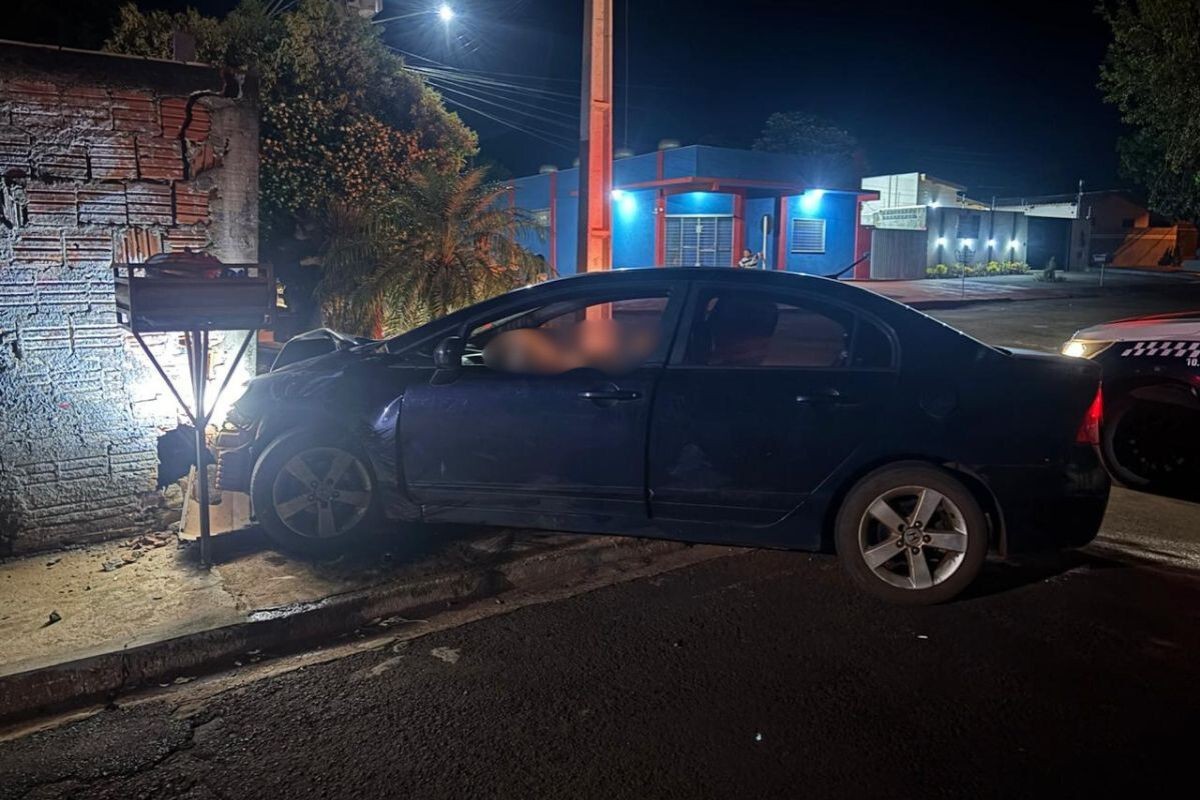 Briga em boate termina em perseguição e acidente com motorista morto em Maracaju