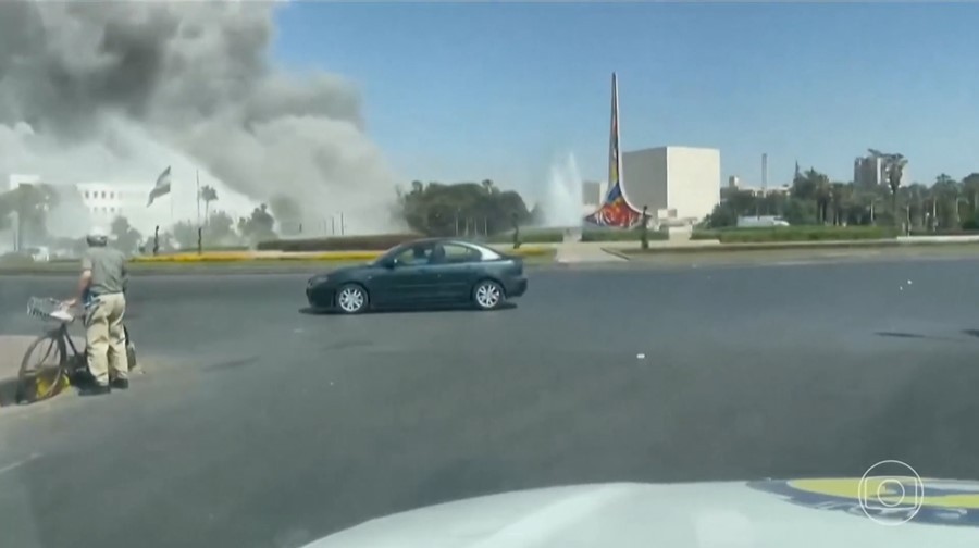 Israel bombardeia alvos na capital da Síria; 5 pessoas morreram