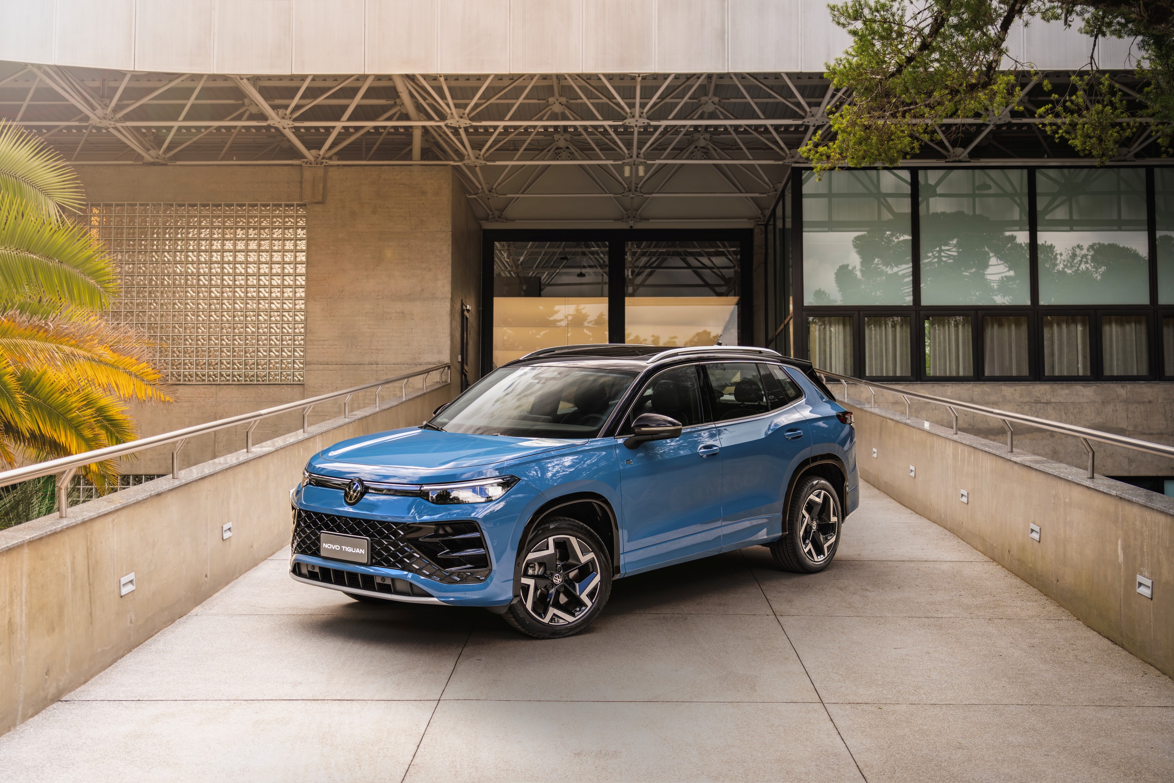 Volkswagen Tiguan — foto principal