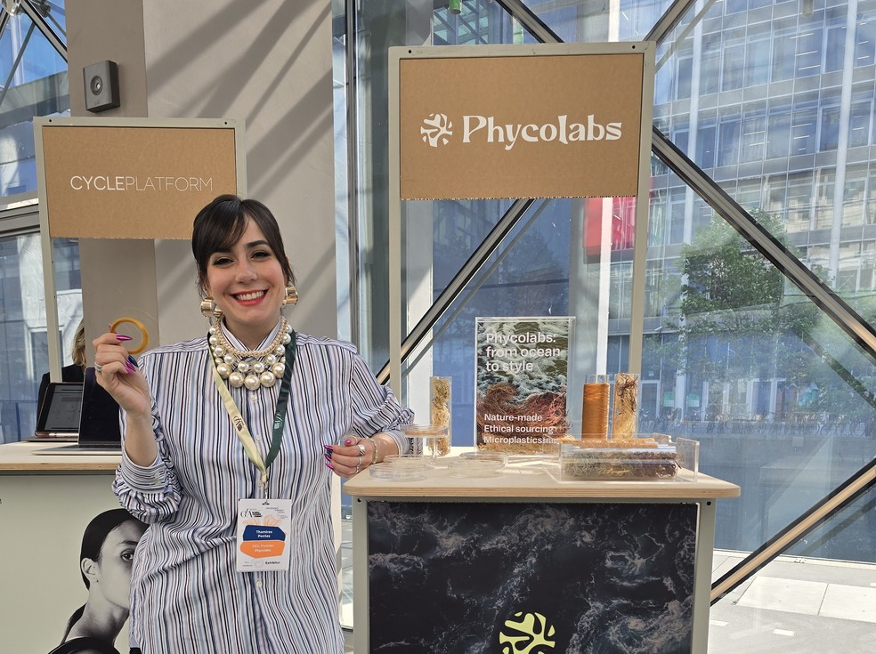 Pesquisadora paraibana, Thamires Pontes, criou tecido de algas marinhas — Foto: Divulgação/Phycolabs