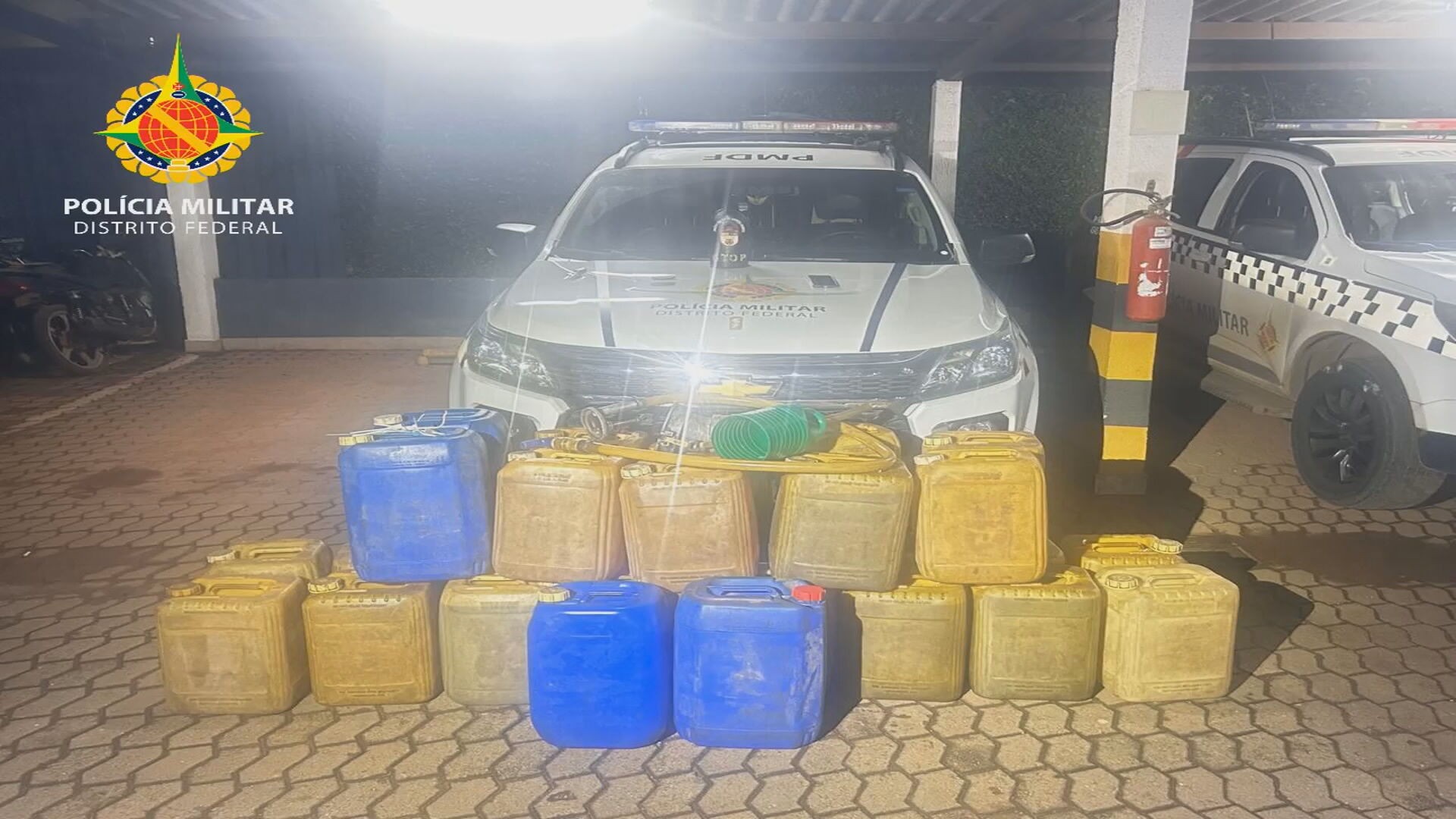 Homem é preso suspeito de furtar 14 galões de gasolina de caminhões-tanque no DF