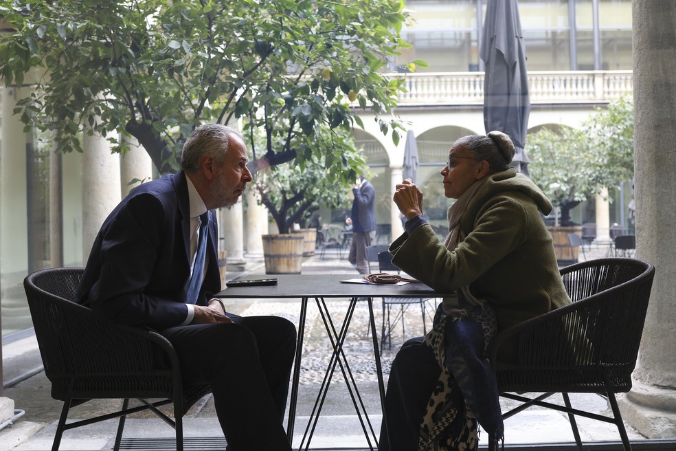 A ministra Marina Silva e o embaixador André Corrêa do Lago em reunião ministerial de Clima, Energia e Meio Ambiente do G7. — Foto: Felipe Werneck/MMA
