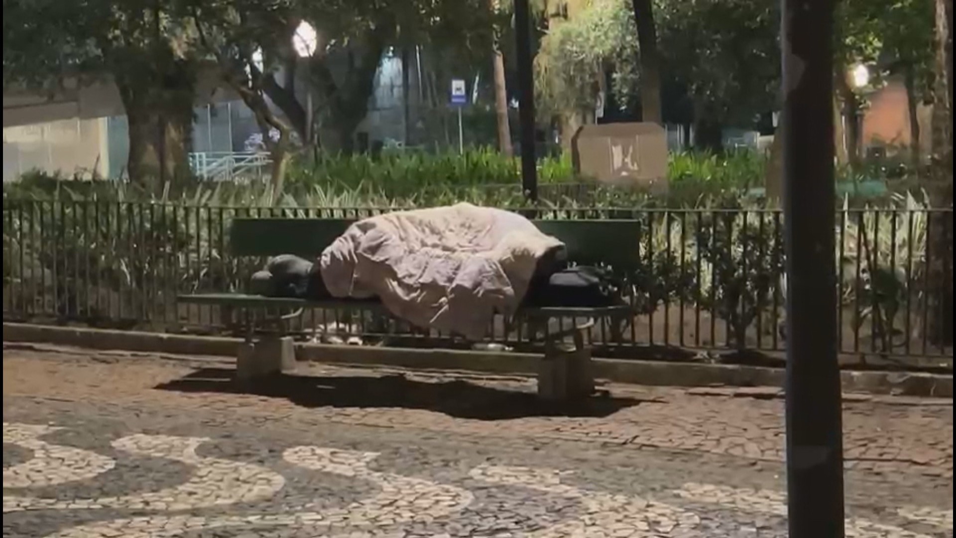 Quase 8 mil pessoas vivem em situação de rua em 18 cidades da Região Metropolitana de Porto Alegre, apontam prefeituras