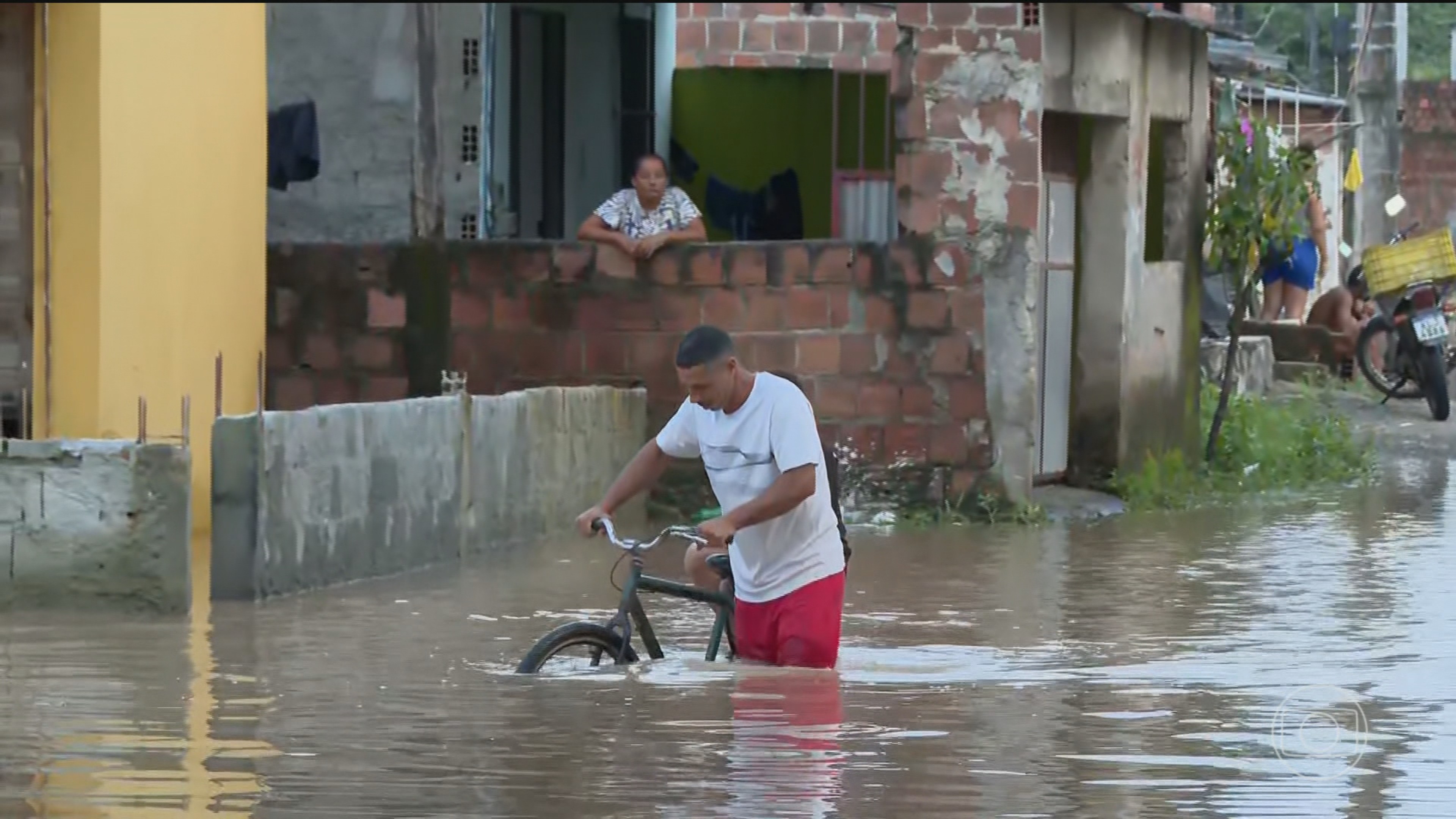 Emergência em Pernambuco: Chuvas Devastam 23 Cidades e Deixam Milhares Desabrigados