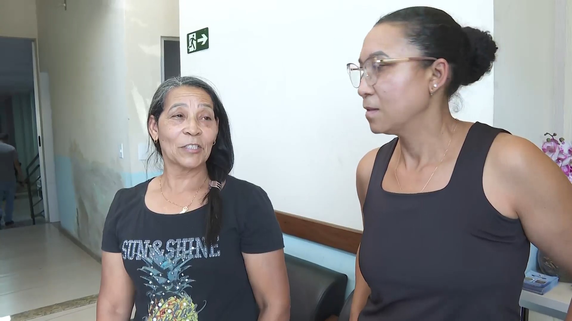 'A ficha ainda não caiu. Parece que ainda vai encontrar ele com vida', diz mãe de motorista de ônibus que morreu em tombamento no ES
