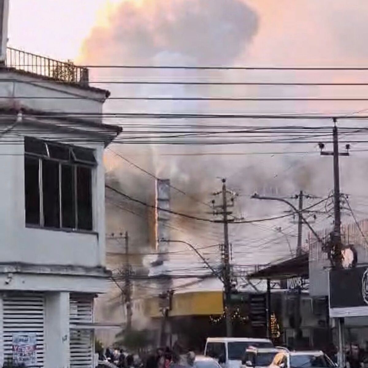 Incêndio atinge estabelecimento em Volta Redonda 