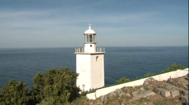 Um dos mais antigos do estado de São Paulo, Farol da Ponta do Boi completa 125 anos em Ilhabela, SP