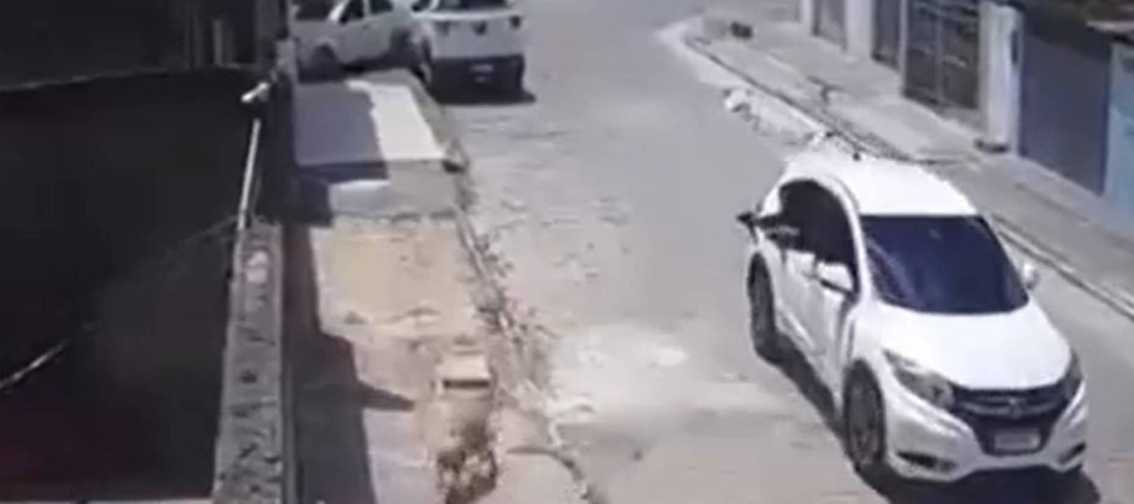 VÍDEO: Ataque a tiros deixa homem ferido em Feira de Santana
