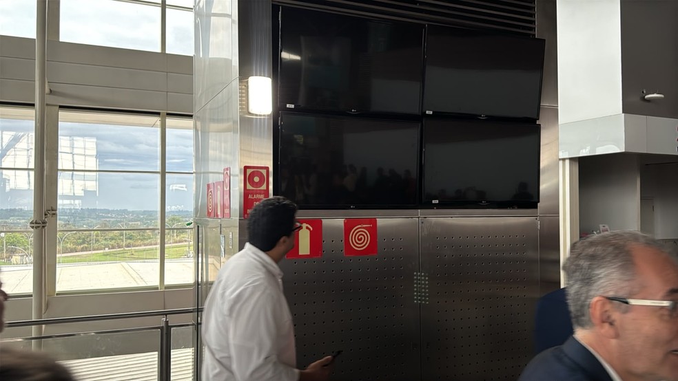 Painéis de voos inoperantes no Aeroporto de Viracopos — Foto: Jorge Talmon/EPTV