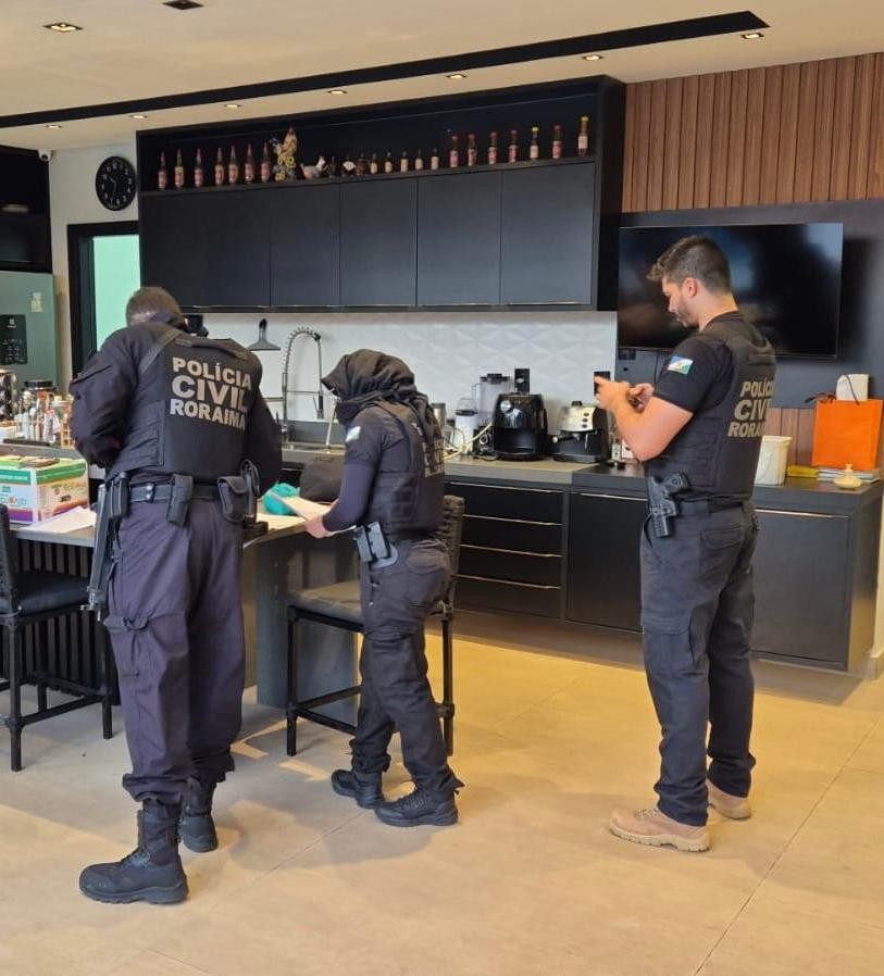 Empresário é alvo de mandado de busca por posse irregular de arma de fogo, em Boa Vista