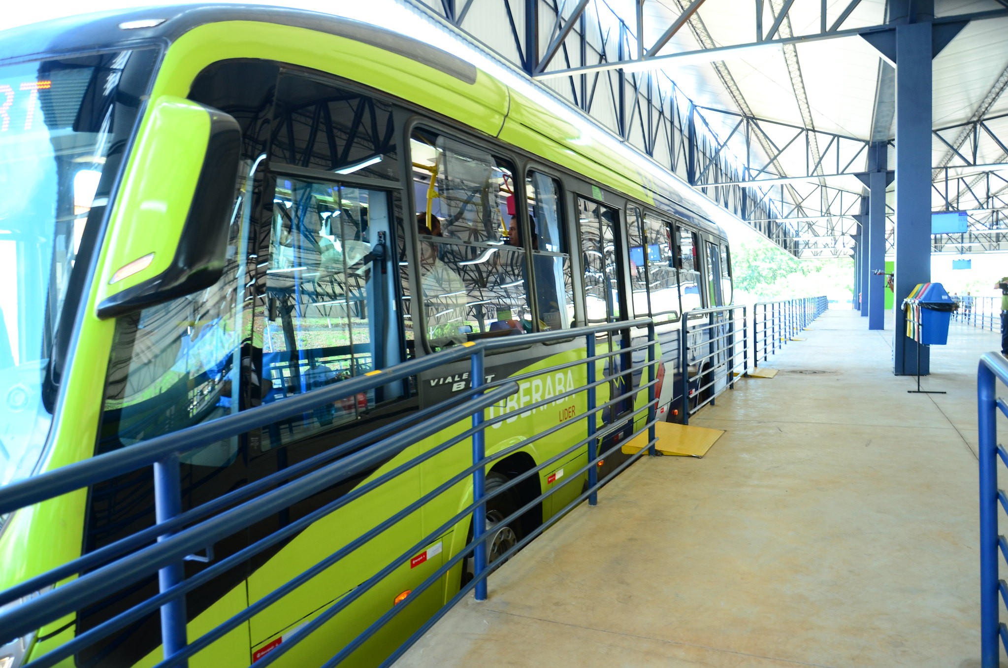 Linhas do transporte coletivo de Uberaba sofrem alteração com obras na rua Arthur Machado; se programe