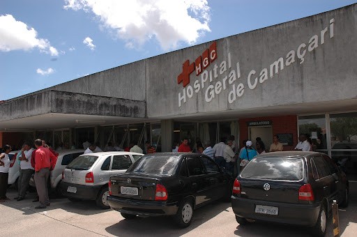 Mulher é internada em hospital na Bahia após ser baleada cinco vezes pelo marido; crime aconteceu na frente do filho da vítima