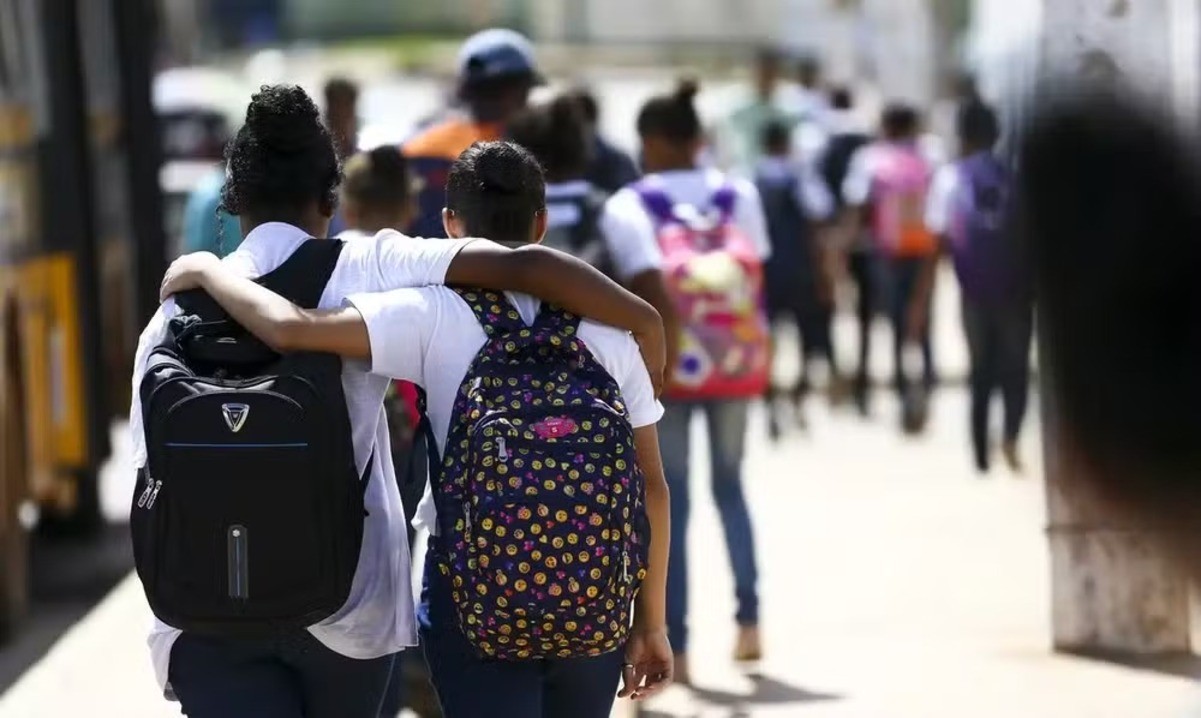 Quatis oferece cadastro para transporte gratuito de estudantes