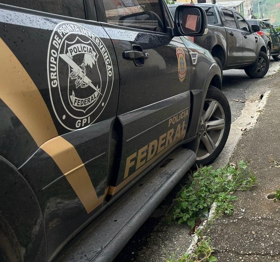 PF cumpre 9 mandados em operação que mira desvio de produtos químicos para o tráfico de drogas no Vale do Aço 