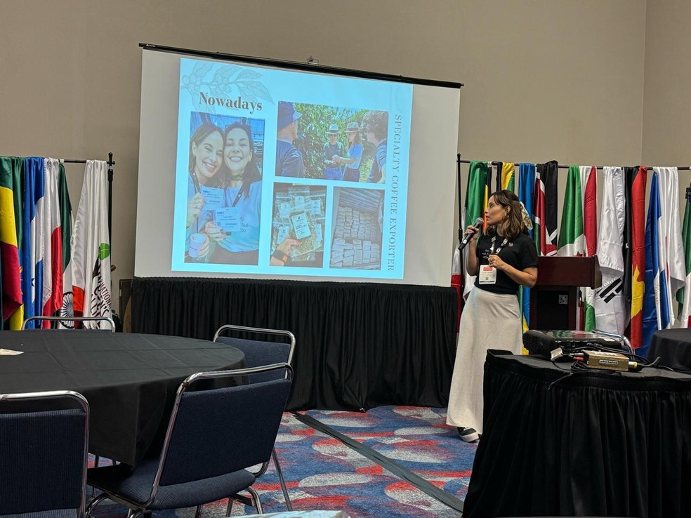 Daniele Alckmin, direta-executiva da Agrorigem, sempre participou de feiras internacionais para prospectar clientes nos EUA. — Foto: Arquivo pessoal